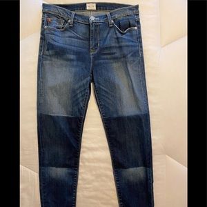 Hudson jeans, size 29, dip dyed straight/skinny leg, great and unique style! 😄